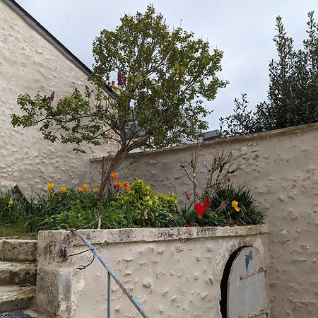 La Sourciere Beaugency Hotell Exteriör bild