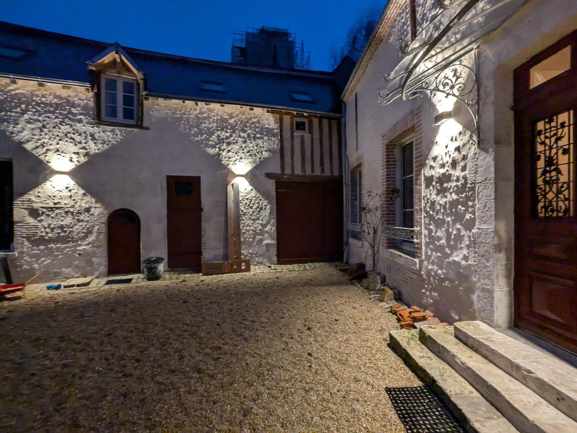 La Sourciere Beaugency Hotell Exteriör bild