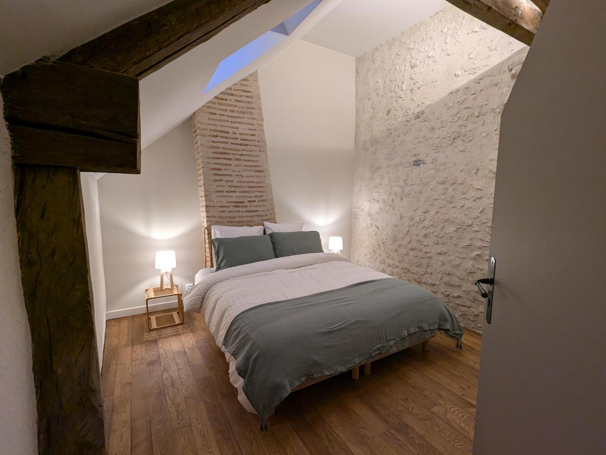 La Sourciere Beaugency Hotell Exteriör bild