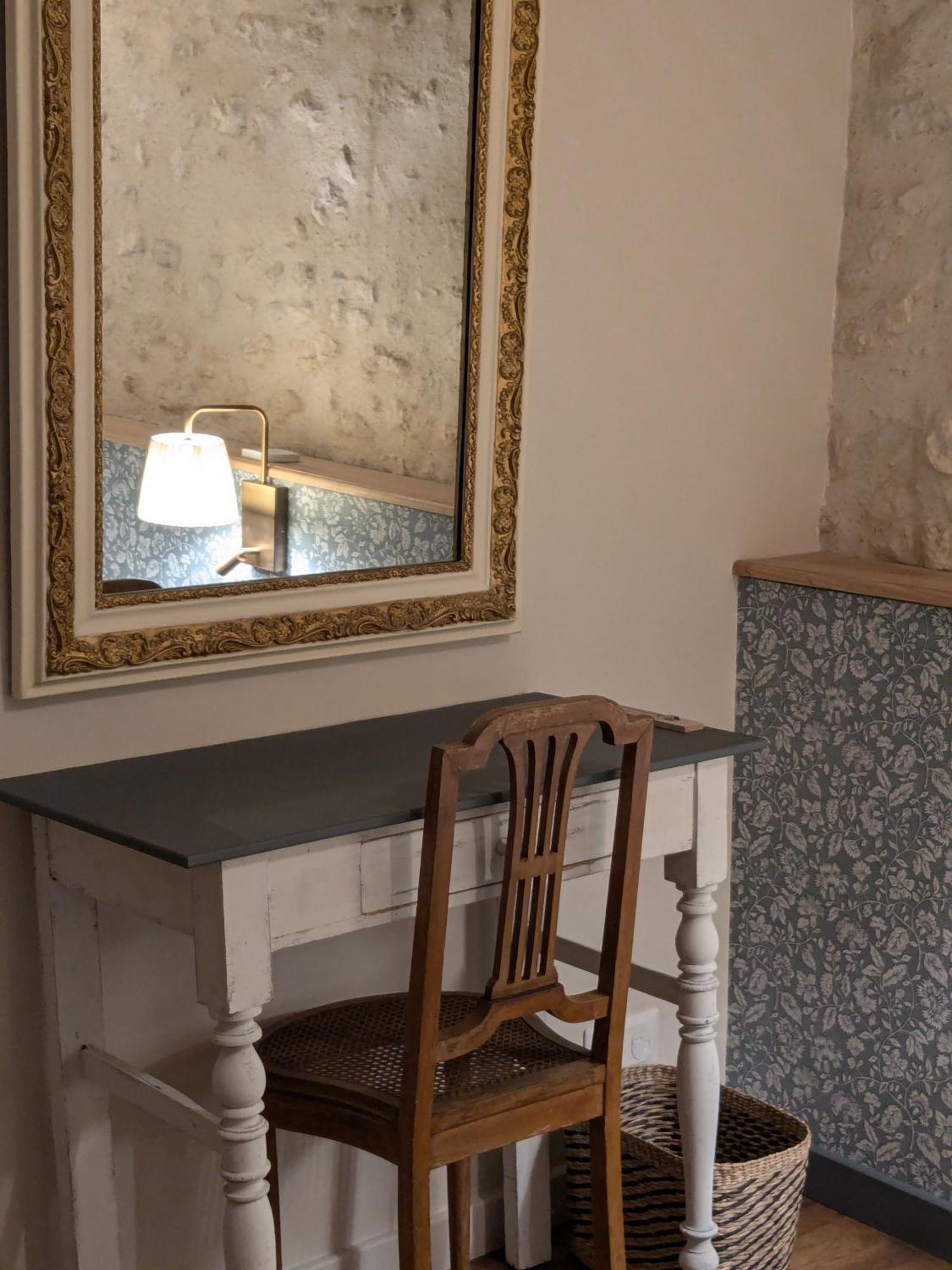 La Sourciere Beaugency Hotell Exteriör bild